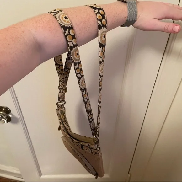 GreenJute “Hipster” Crossbody Bag - beige navy - zipper - Picture 7 of 12